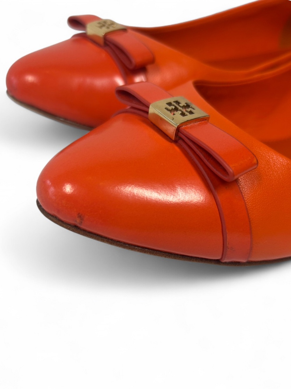 Tory Burch Hugo Pointy-Toe Ballet Flats in the vibrant orange, "Tiger Lily" 10.5 - Picture 9 of 11